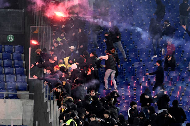 荣誉同时也 荣誉同时也